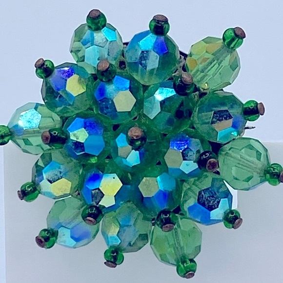 Vintage Green Aurora Borealis Crystal Beaded Cluster Brooch 1960s - Picture 6 of 6